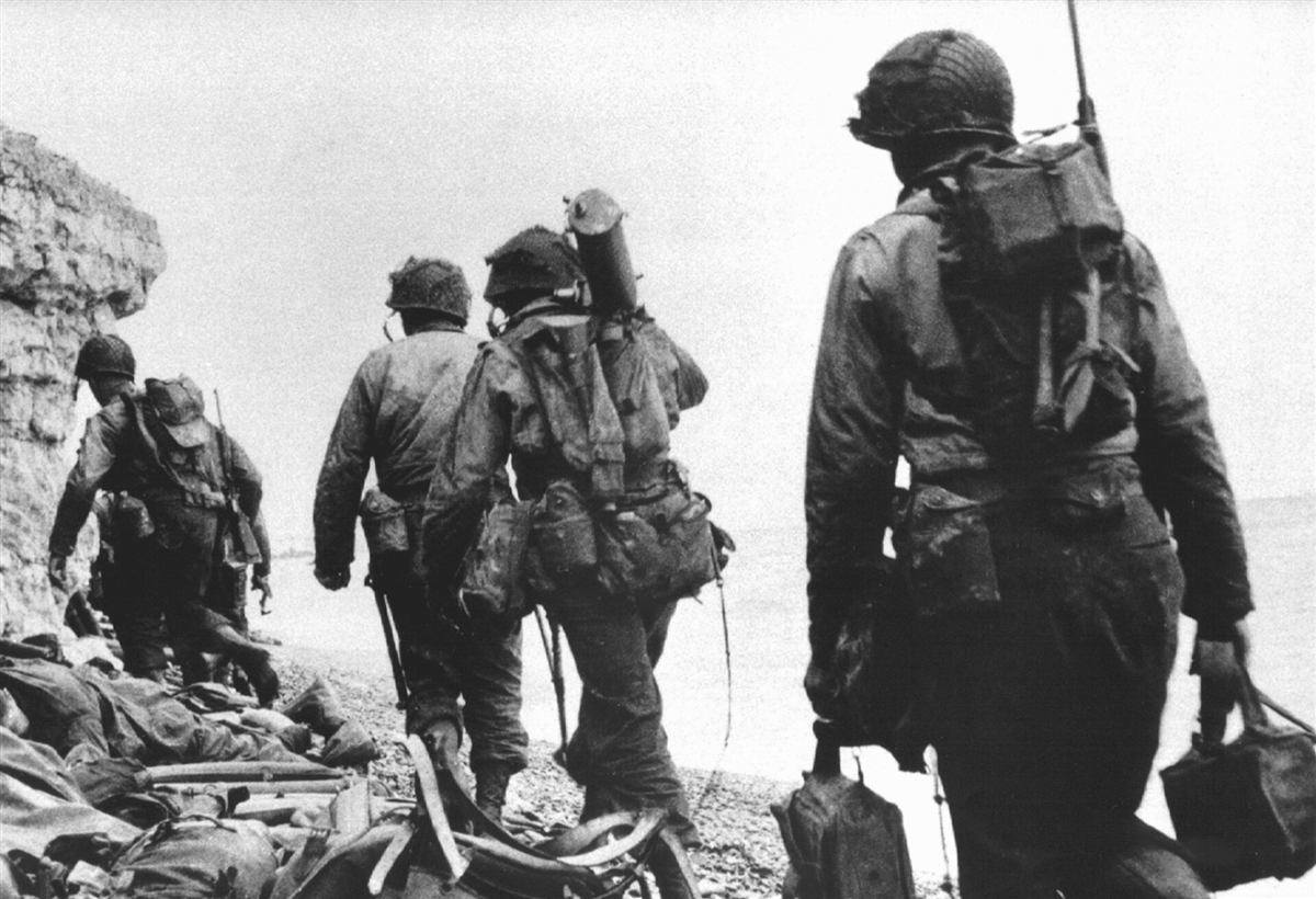 Amerikanske soldater ved Pointe du Hoc i juni 1944